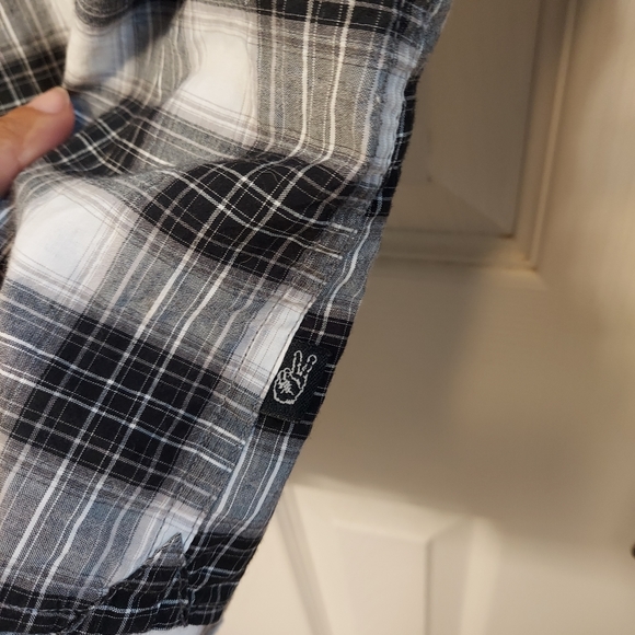 John Varvatos shirt - Picture 3 of 5